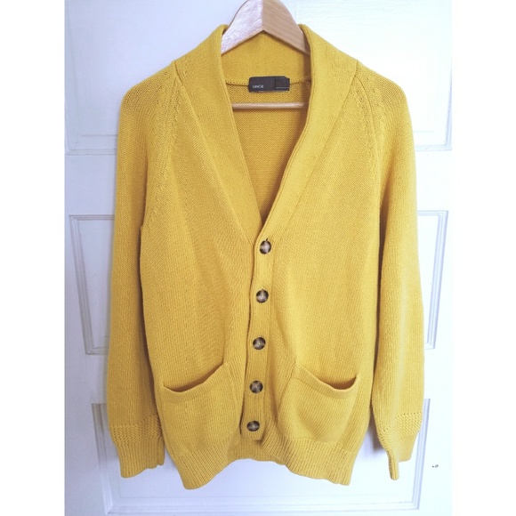 Vince Sweaters - Flash sale! Vince Chunky Knit Cardigan